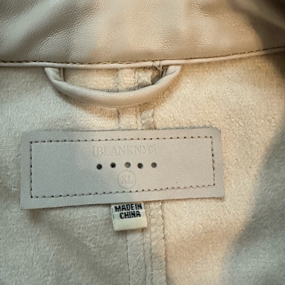 Blank NYC Faux Leather Puff Sleeve Shacket - Picture 4 of 5